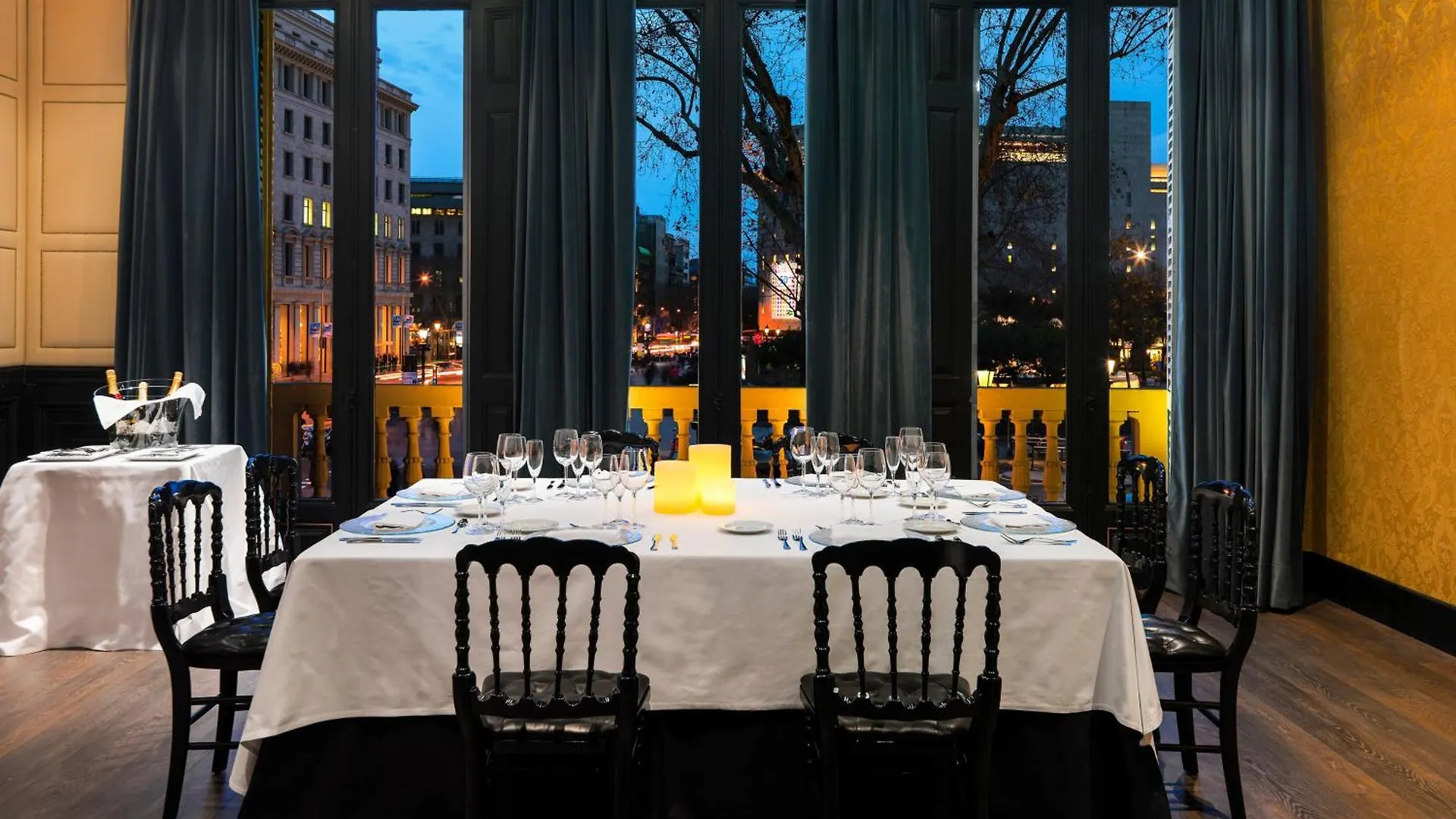 ***  Boutique Hotel H10 Catalunya Plaza Barcelona Španělsko
